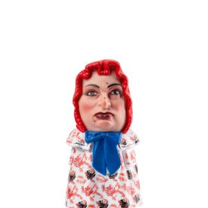 Figura de goma de la Nana de Montblanc amb mocador vermell